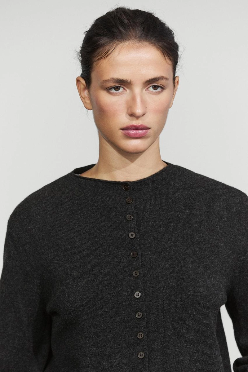 Вязаный кардиган на пуговицах из шерстяной смеси massimo dutti
