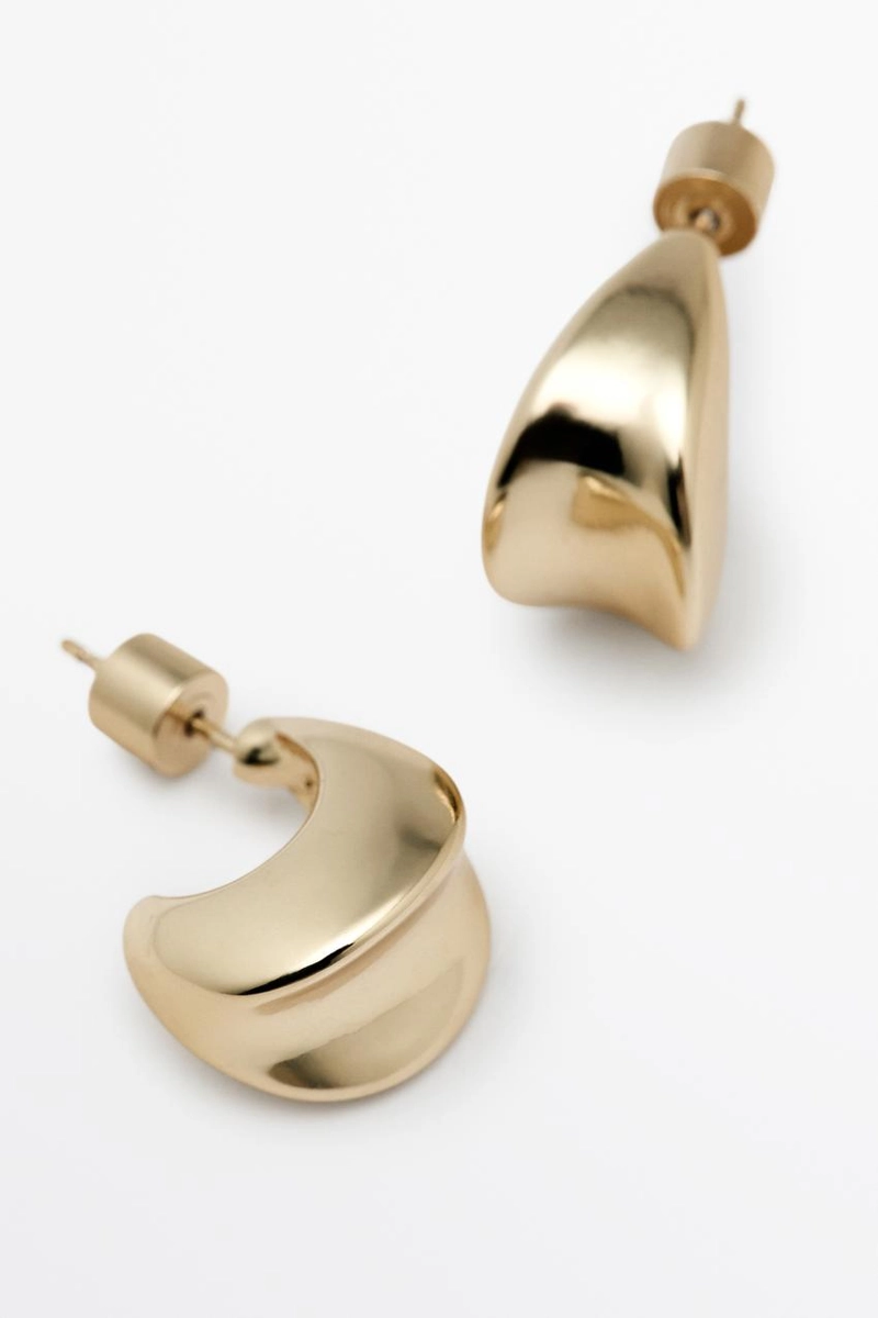 Серьги-кольца с изогнутым дизайном massimo dutti
